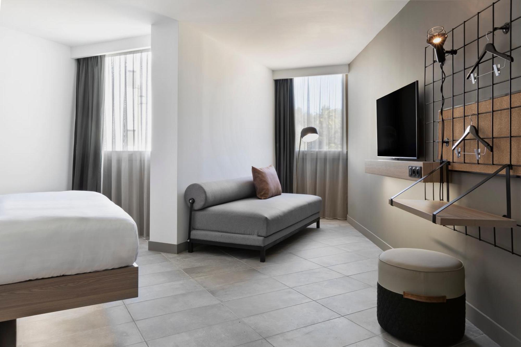 Moxy La Ciotat Hotel Ngoại thất bức ảnh