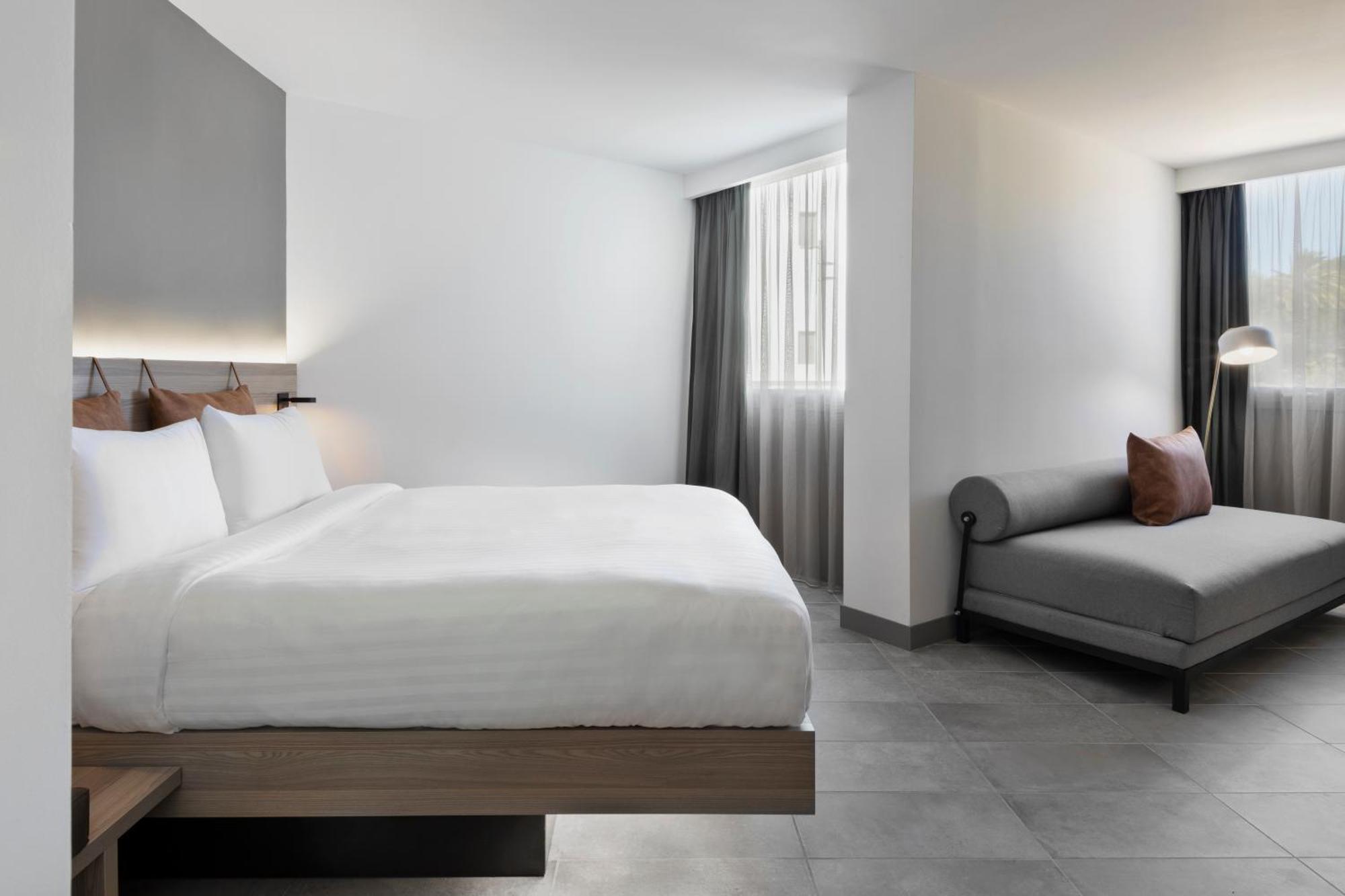 Moxy La Ciotat Hotel Ngoại thất bức ảnh